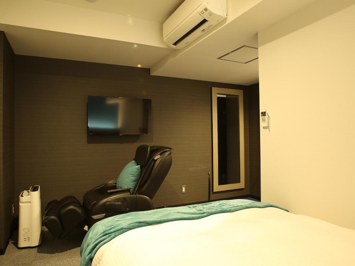 Green Rich Hotel & Capsule Naha - Artificial Hot Spring Futamata Yunohana Buitenkant foto